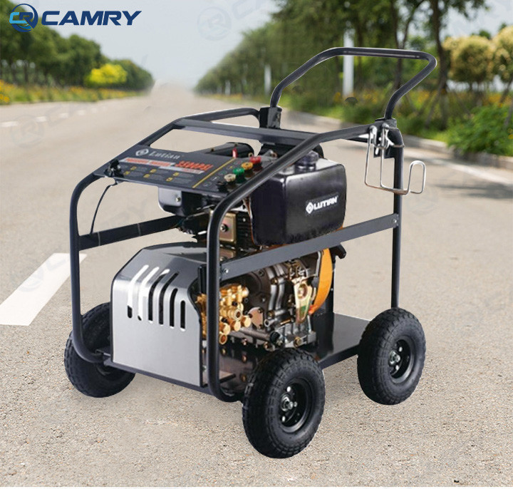 Máy rửa xe cao áp chạy xăng