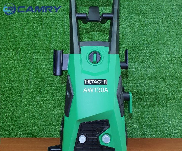 máy rửa xe ô tô hitachi mới