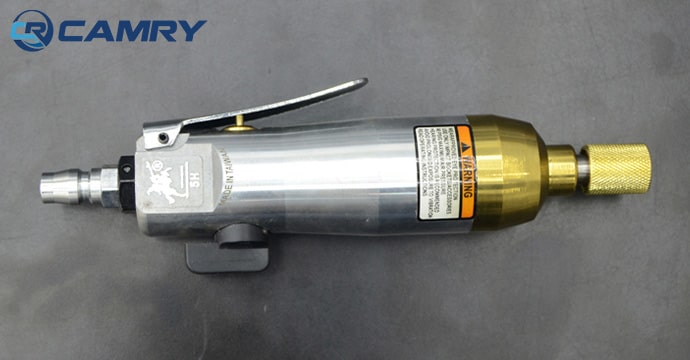 sung-ban-vit-cam-tay-knight-5h-1