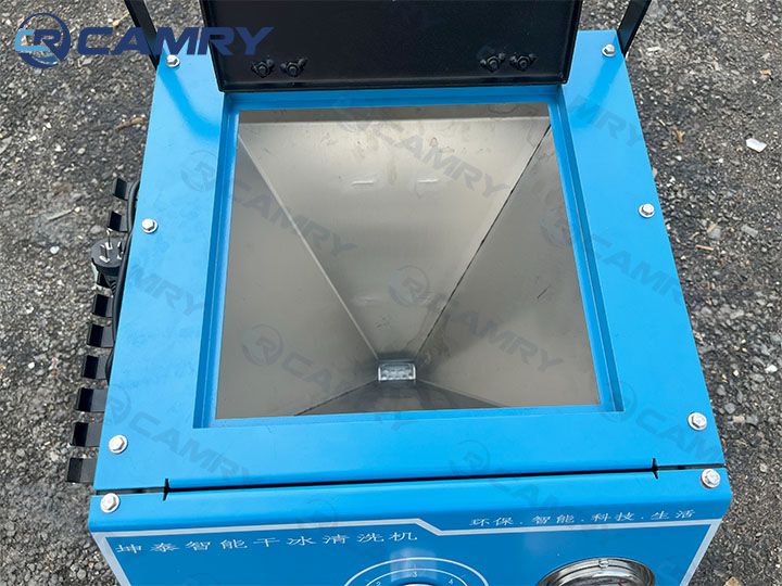 Máy bắn đá khô mini 7.5kg