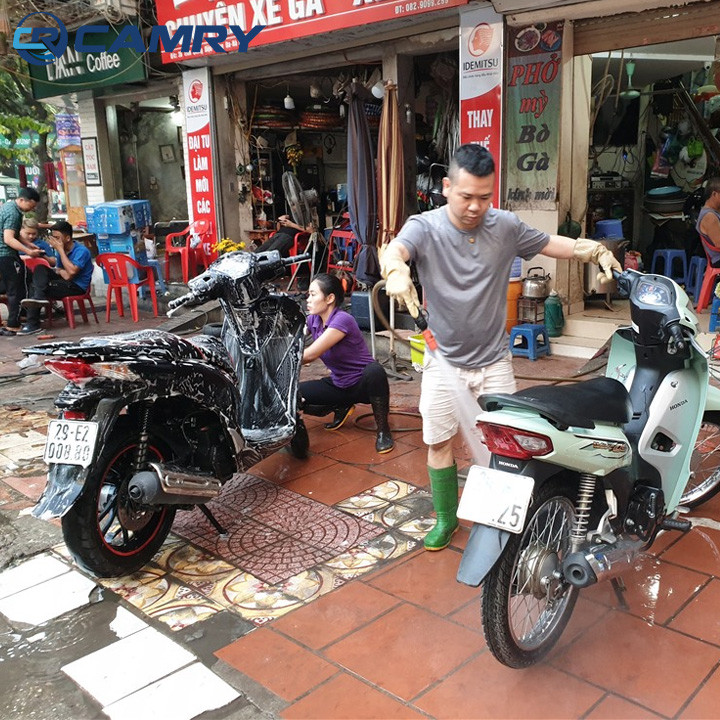 rua-xe-may-quan-7-6